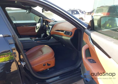 2019 Maserati Levante from USA, damaged, VIN ZN661XUA4KX316187